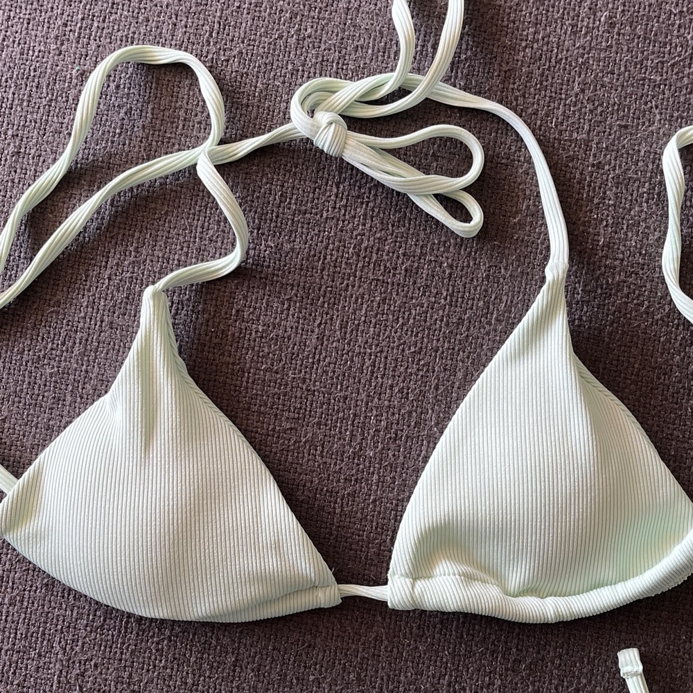 Light Green Ribbed String Bikini Set - Picture 3 of 4